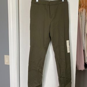 A new day | women’s army green dress pants | size 6R | NEW - never worn!